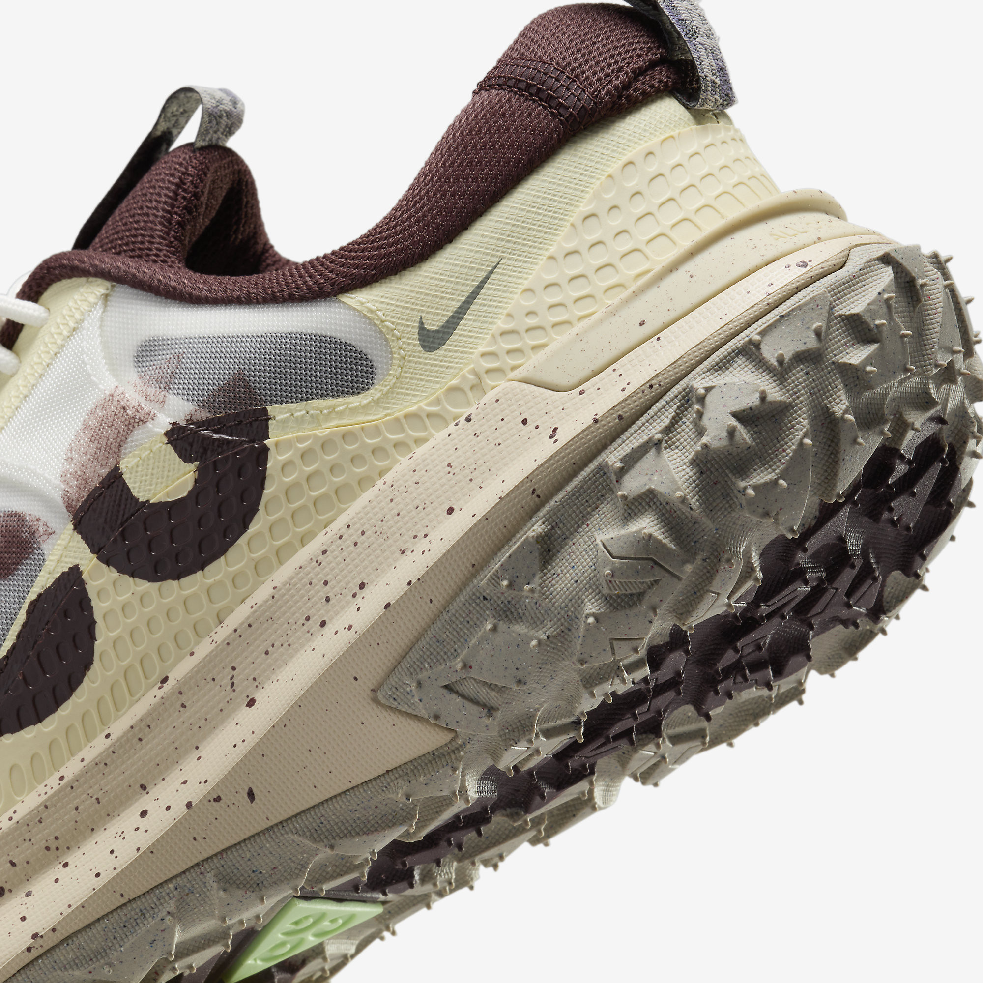 Кросівки Nike ACG Mountain Fly 2 HF5700-121