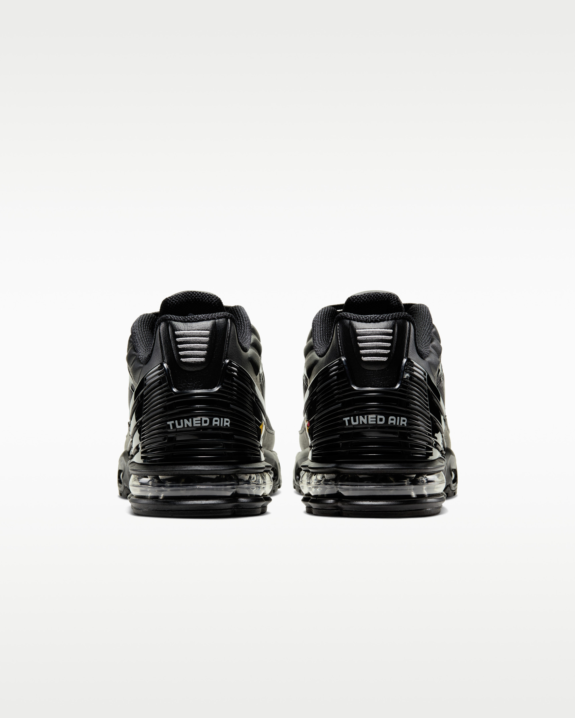 Кросівки Nike AIR MAX PLUS III CJ9684-002