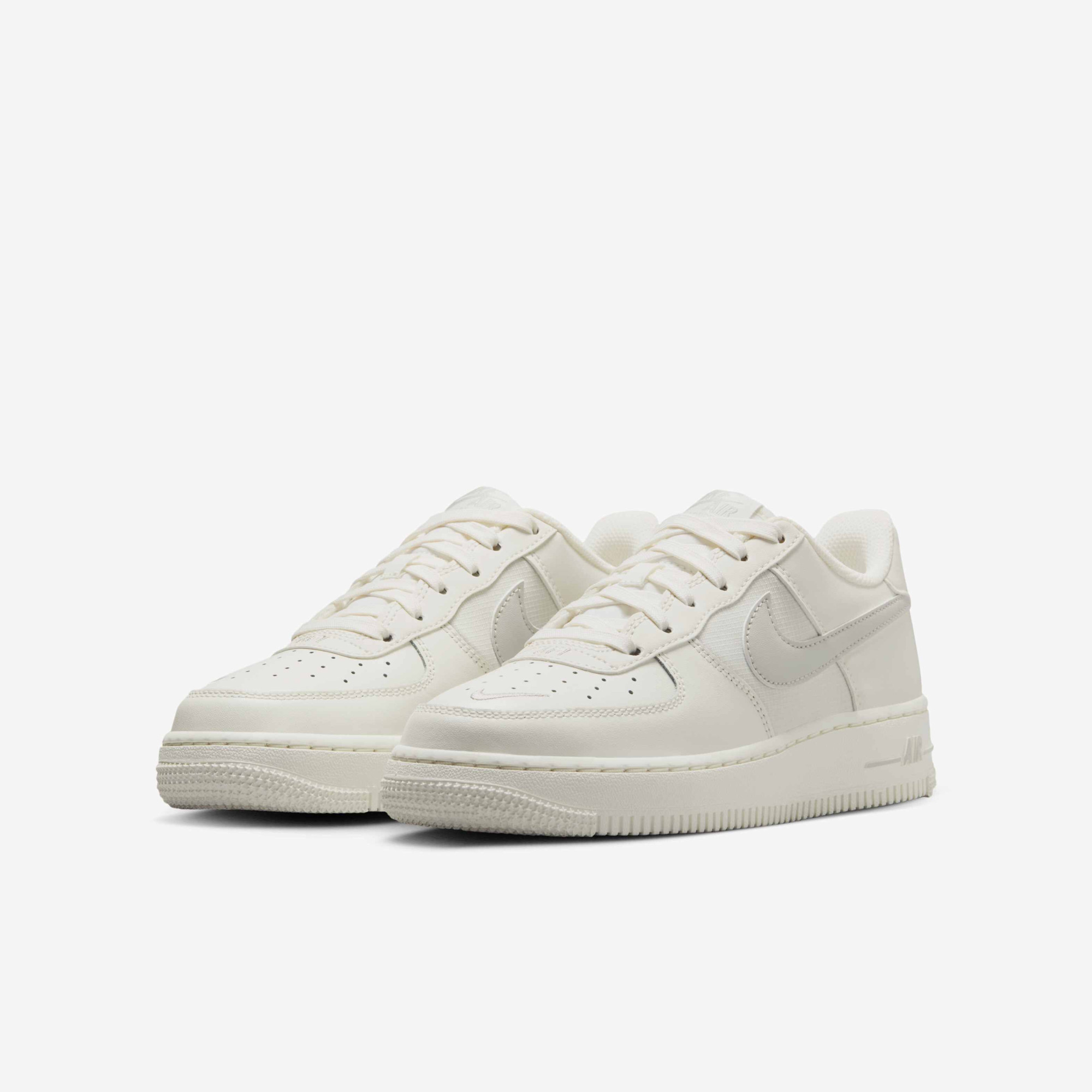 Кросівки Nike AIR FORCE 1 GS IB7688-100