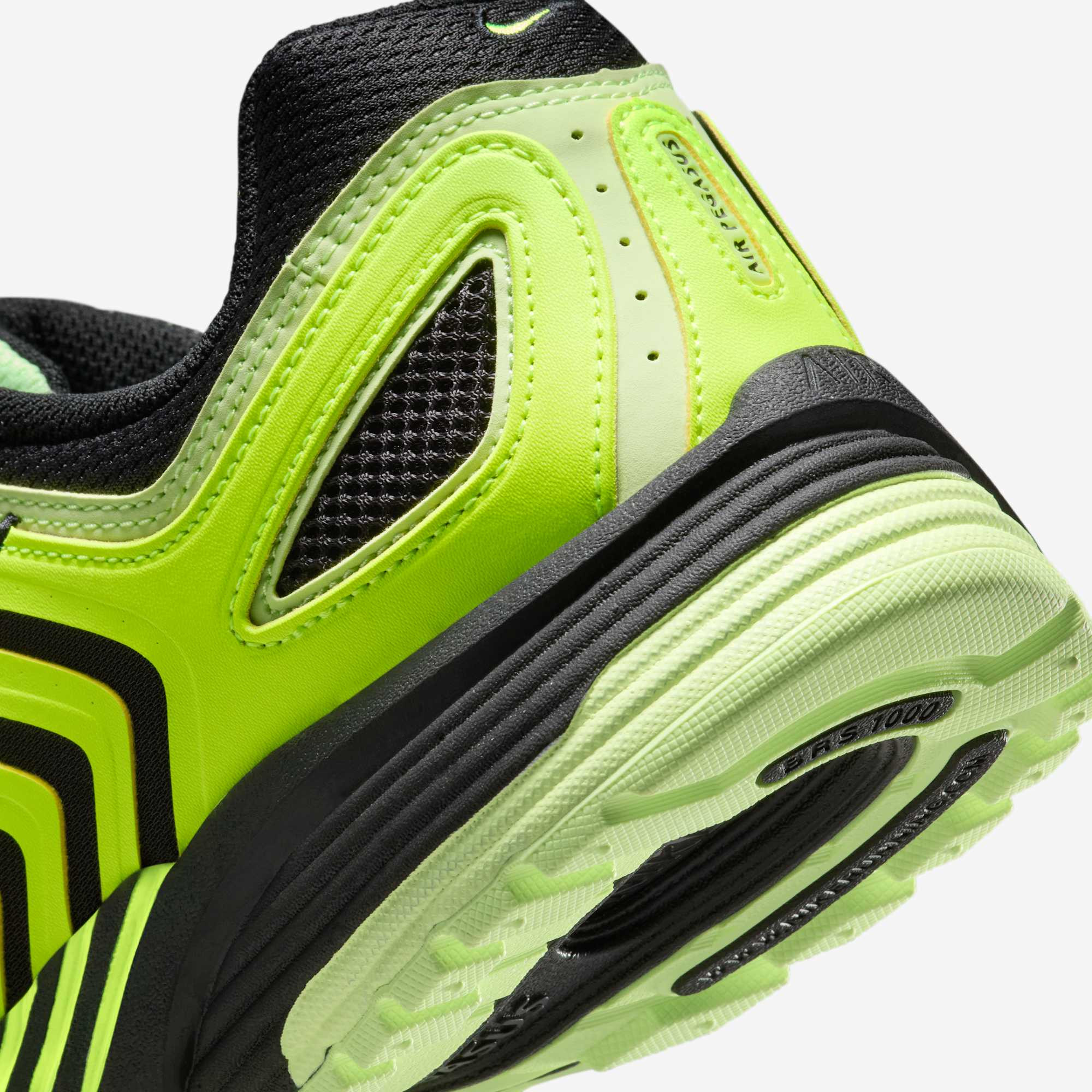 Кросівки Nike Air Pegasus 2005 Volt/Black HQ5403-700