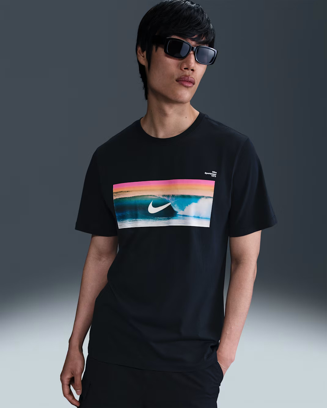 Футболка чоловіча Nike Sportswear Black HJ0760-010