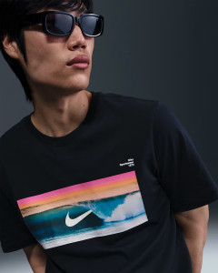 Футболка чоловіча Nike Sportswear Black HJ0760-010