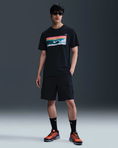 Футболка чоловіча Nike Sportswear Black HJ0760-010