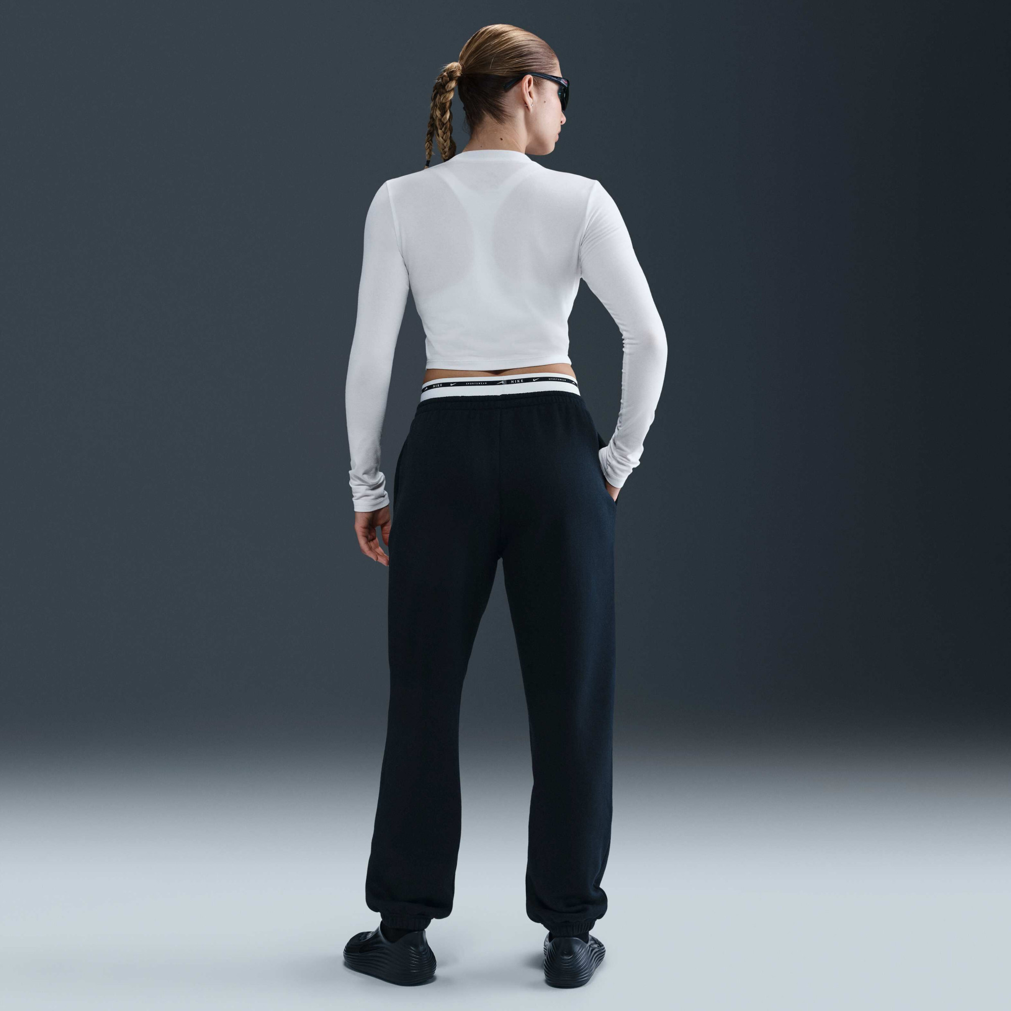 Футболка Nike W NSW CHLL KNT LS CRP HF5322-102