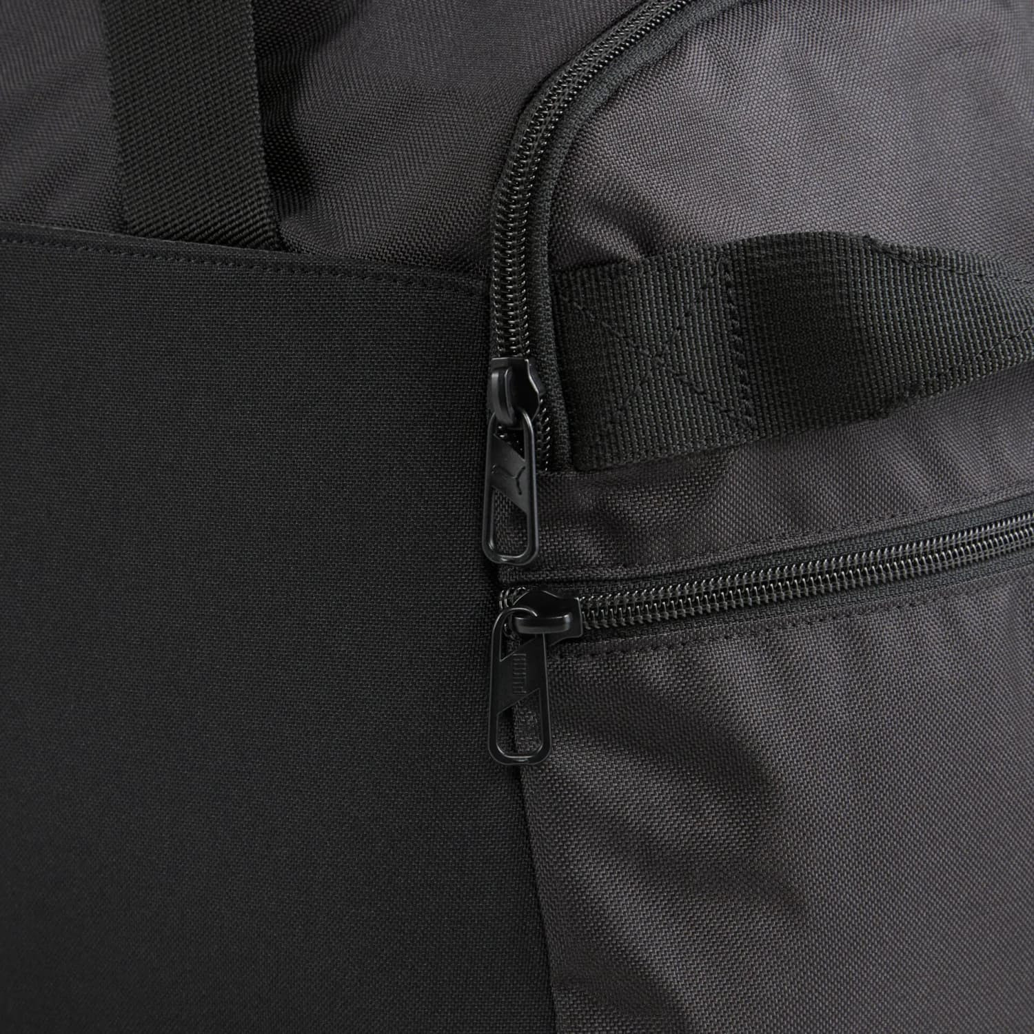 Сумка Puma BUZZ Small Sports Bag 35L чорний Уні 51x25x28 см 091158-01