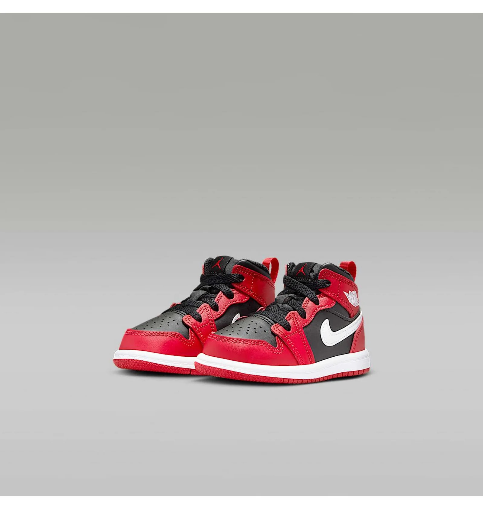 Кросівки дитячі Jordan Air 1 Mid 26 DQ8425-061