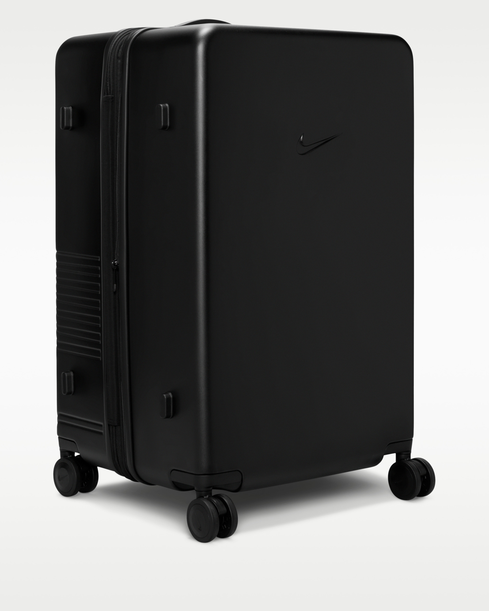 Валіза Nike 22IN HARDSHELL LUGGAGE HV8584-010