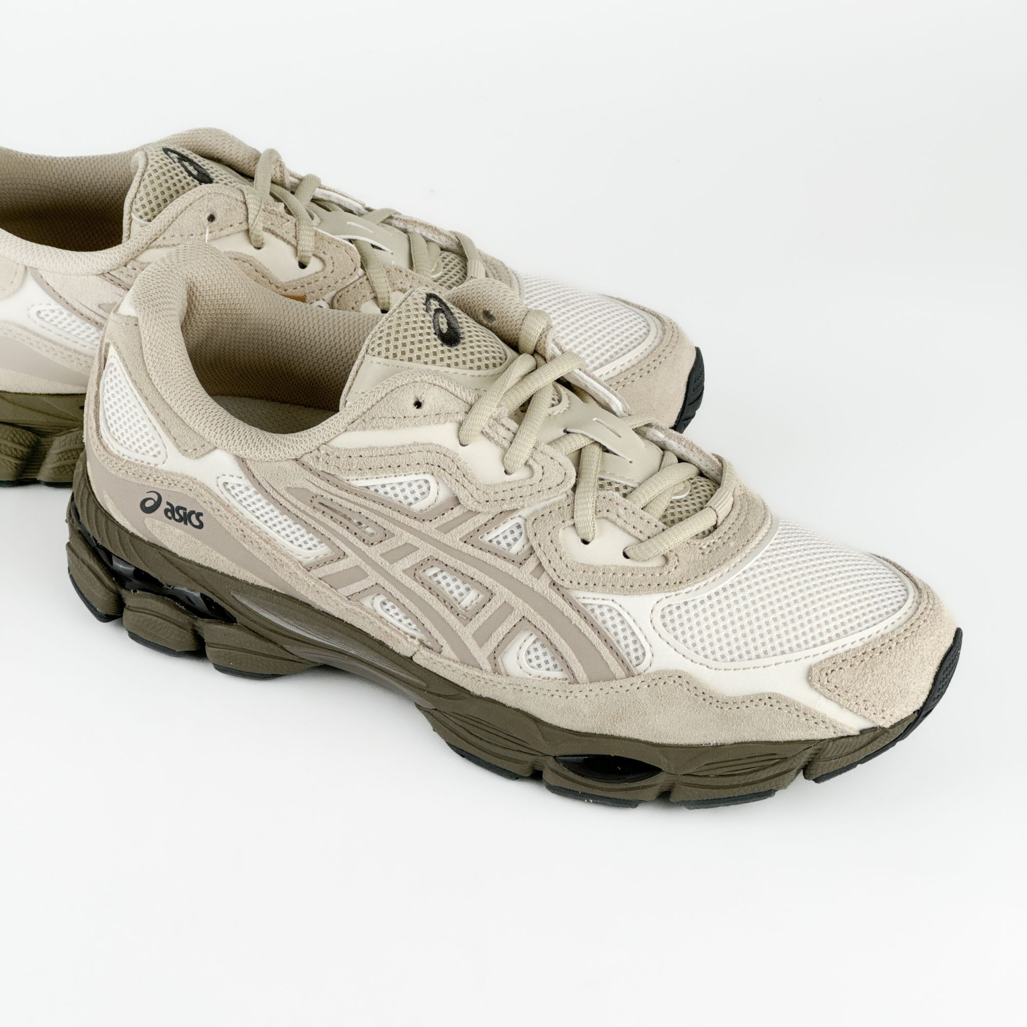 Кросівки чоловічі Asics Gel-Nyc Beige 1203A383-105 40 1203A383-105