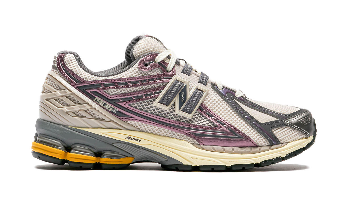 Кросівки New Balance 1906R Licorice Beige M1906RRA