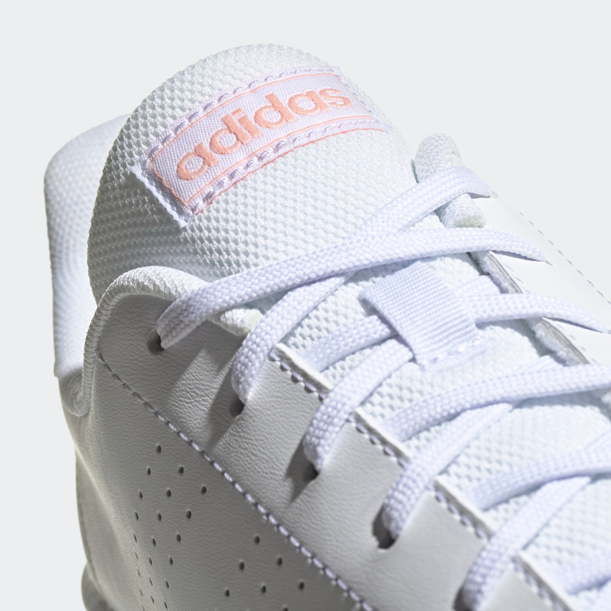 Кросівки Adidas Advantage Base EE7510