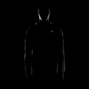 Вітровка Nike M Nk Trail Aireez Jkt FN4002-247