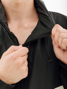 Куртка Nike SWOOSH FB7877-010