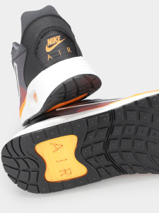 Кросівки чоловічі Nike Air Max Solo Se Grey/Multi FJ2594-001