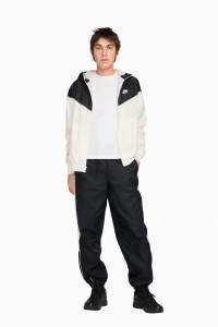 Вітровка чоловіча Nike Nsw Heritage Windrunner White/Black DA0001-136