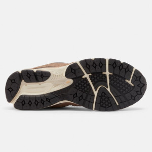 Кросівки New Balance 2002R M2002REJ