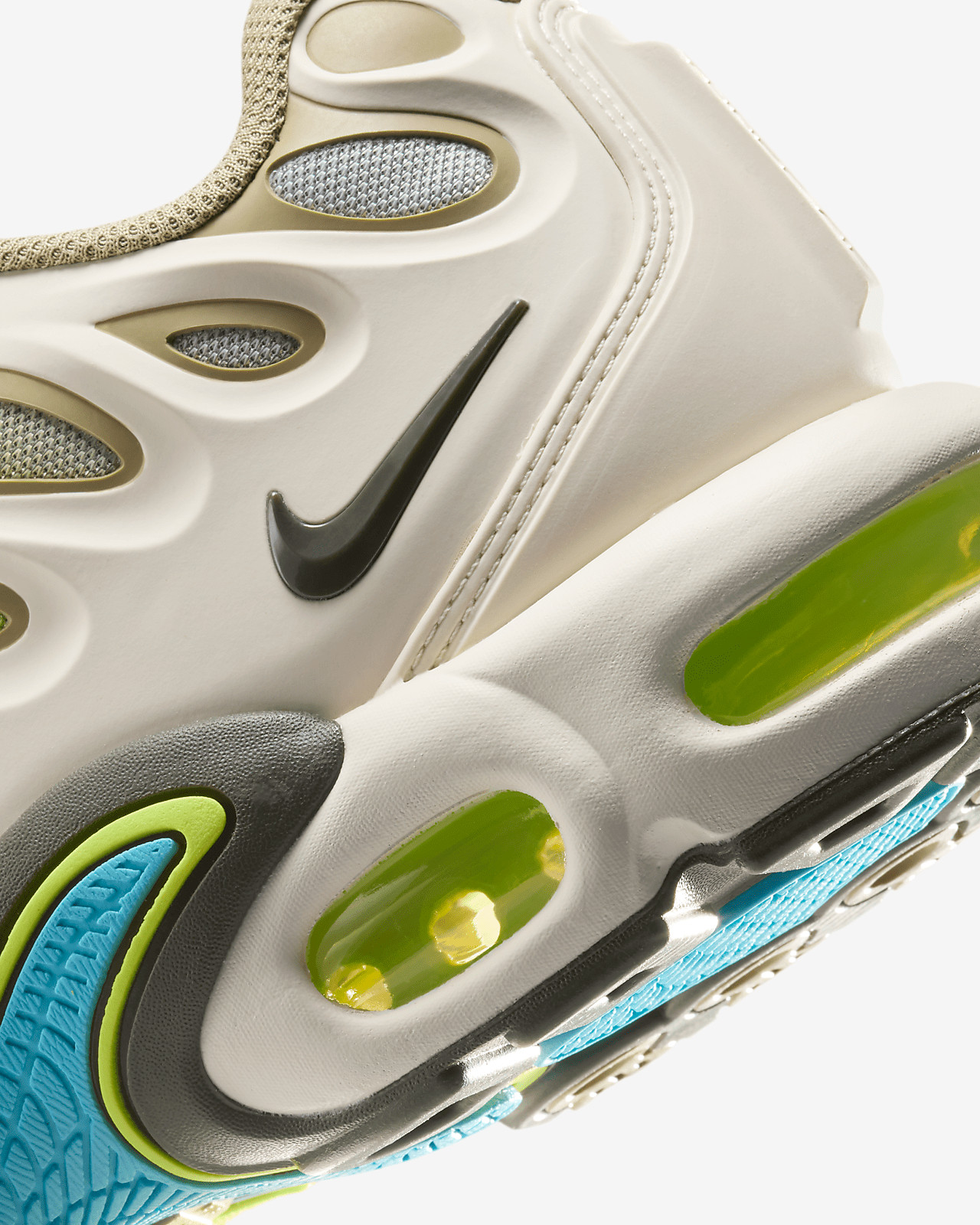 Кросівки чоловічі Nike Air Max Plus Drift Beige/Olive FD4290-008