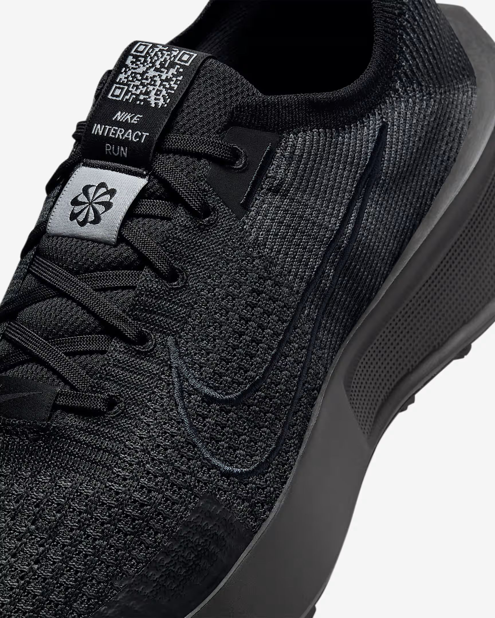 Кросівки Nike INTERACT RUN FD2291-005