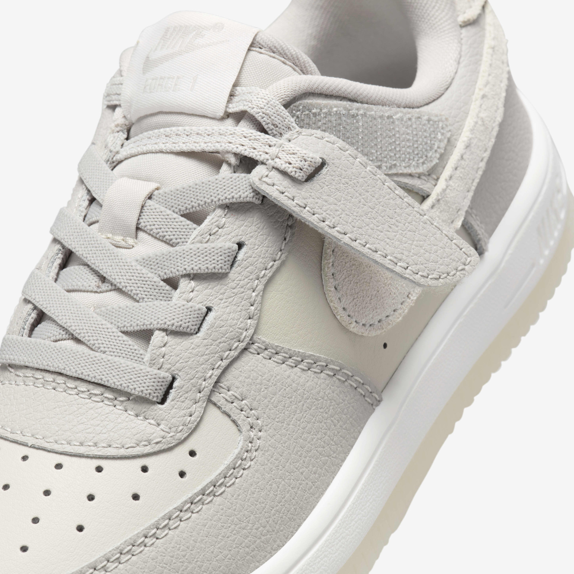 Кросівки Nike FORCE 1 LOEASON LV8 5 (PS) HF5351-001