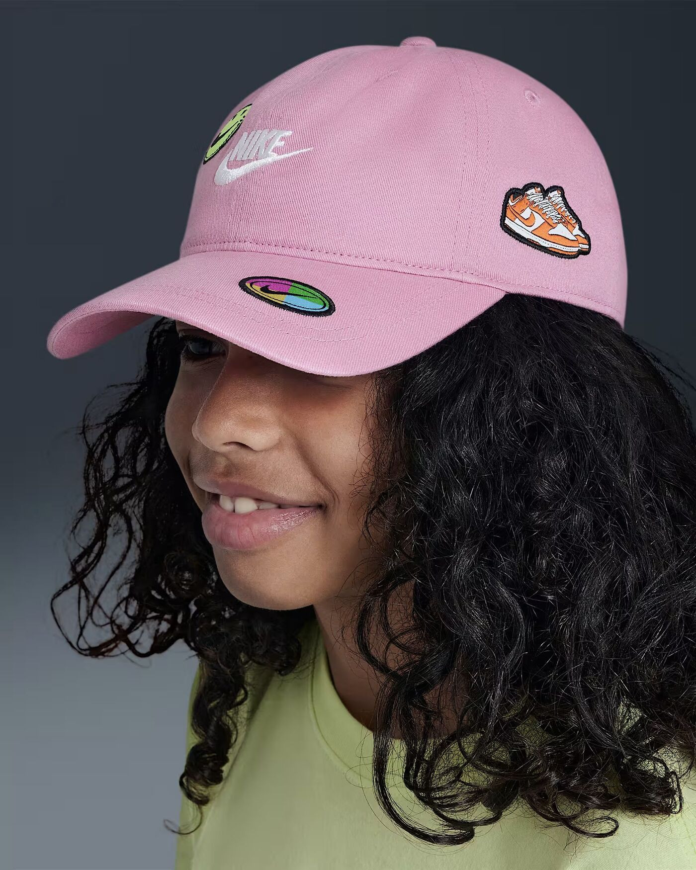 Бейсболка Nike Little Kids' Patch Toss Club Cap 8A3121-ACG