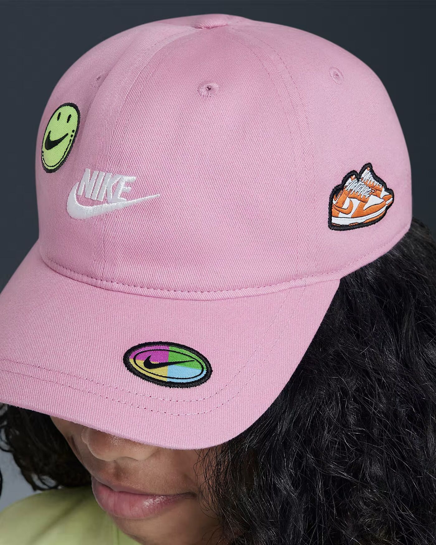 Бейсболка Nike Little Kids' Patch Toss Club Cap 8A3121-ACG