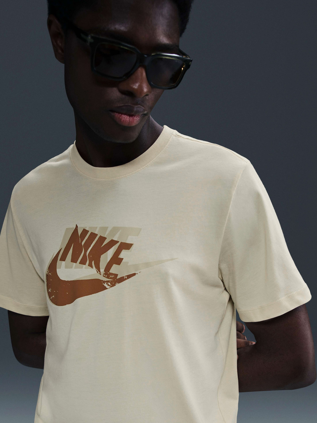 Футболка Nike M NSW TEE 12MO FUTURA SP25 HJ0559-229