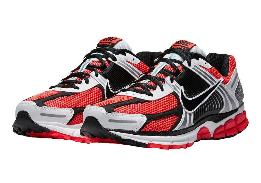 Кросівки Nike Zoom Vomero 5 SE "Bright Crimson" CZ8667-600