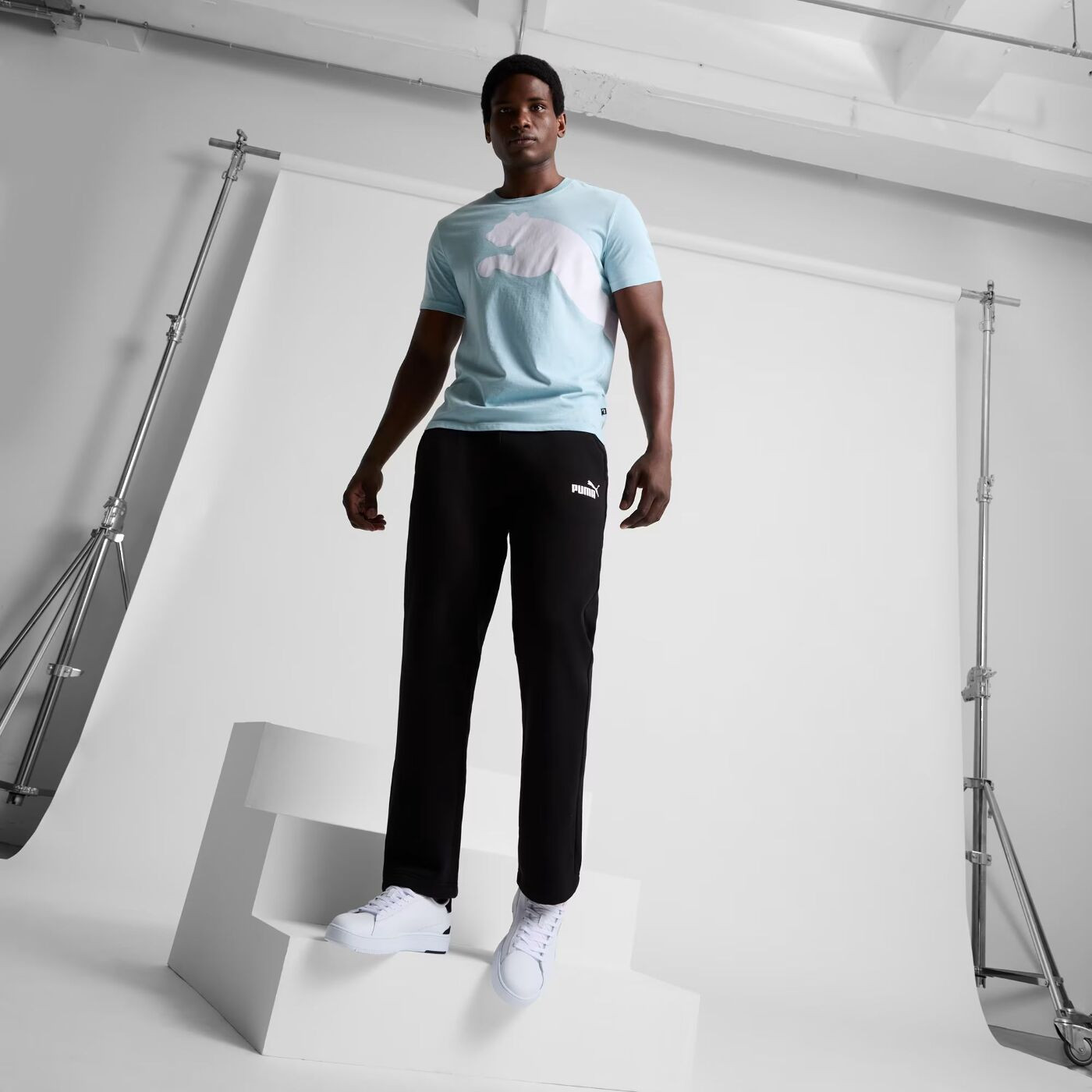 Штани Puma Essentials Logo Black 586718-01