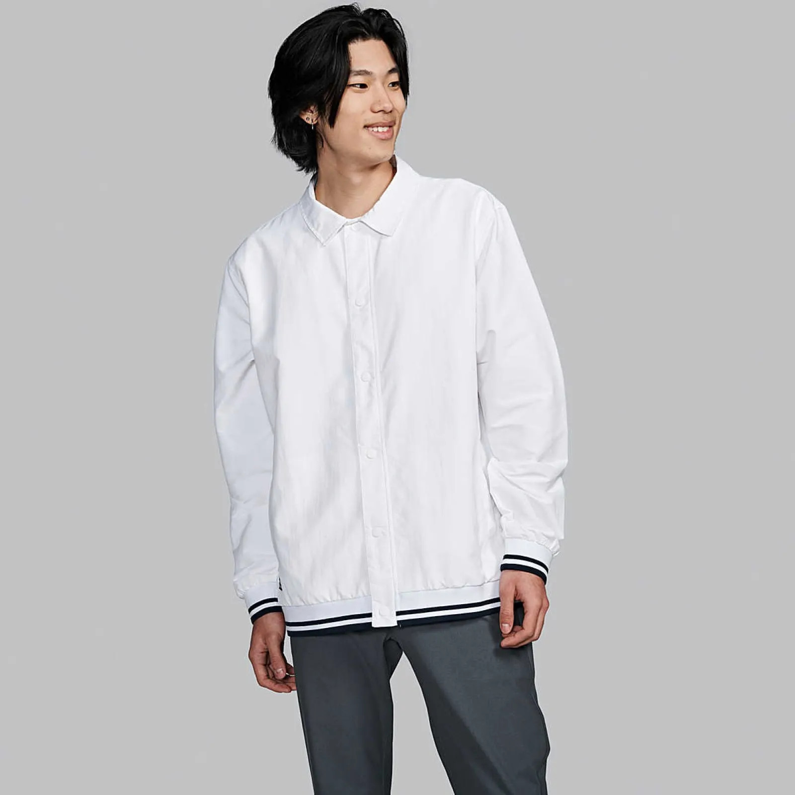 Куртка спорт. Saucony METRO COACHES JACKET SAU800075-WH