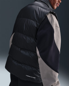Жилетка Nike M WINDRUNNER STMNT VEST DWN HV1480-010