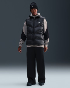Жилетка Nike M WINDRUNNER STMNT VEST DWN HV1480-010