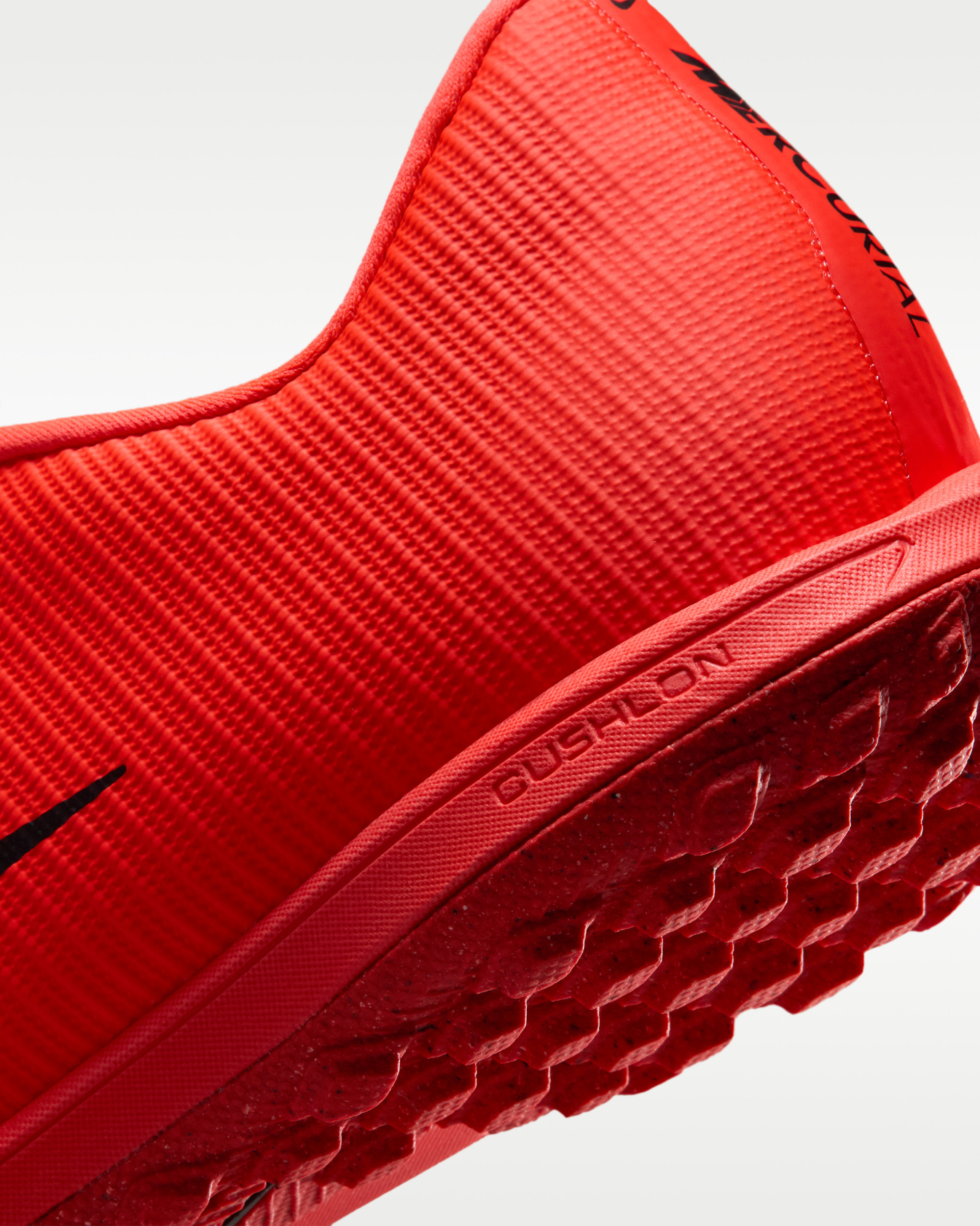 Сороконіжки Nike VAPOR 17 ACADEMY TF IO5002-600
