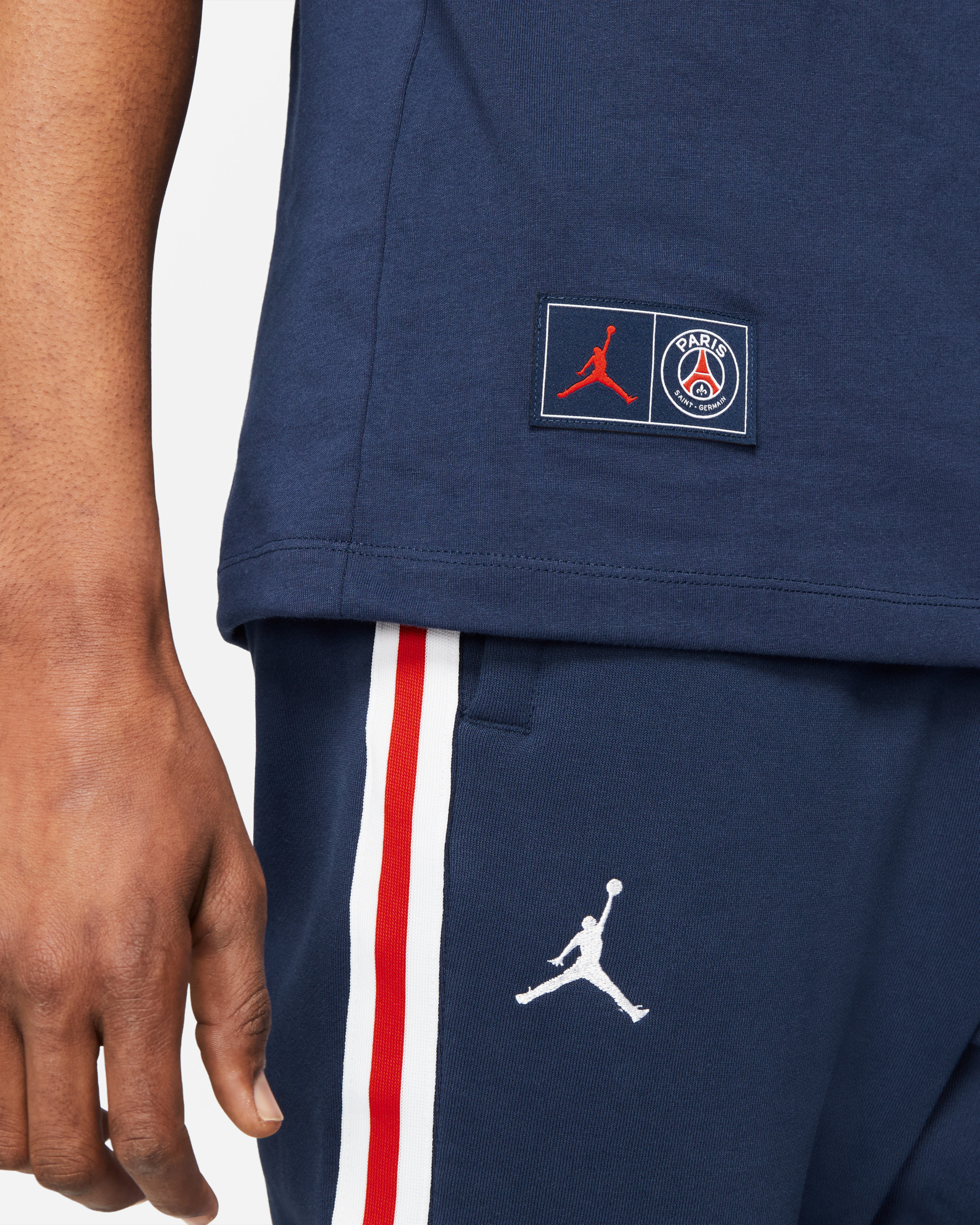 Футболка Jordan M J PSG LOGO TEE DB6514-410