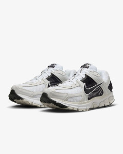 Кросівки Nike Zoom Vomero 5 FB9149-101