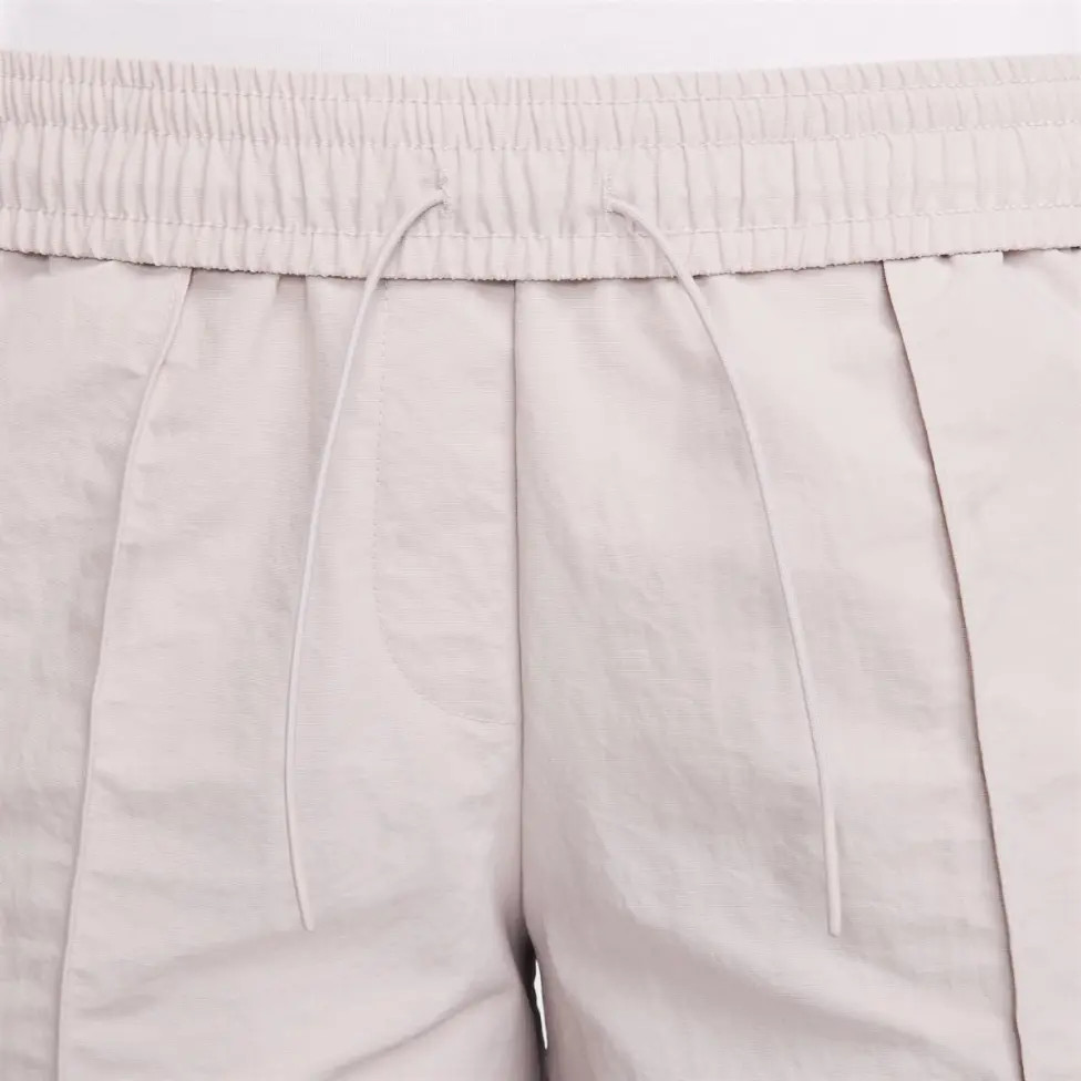 Шорти жіночі Nike W Nsw Essntl Mr 5In Wvn Shrt Pink FV6622-019