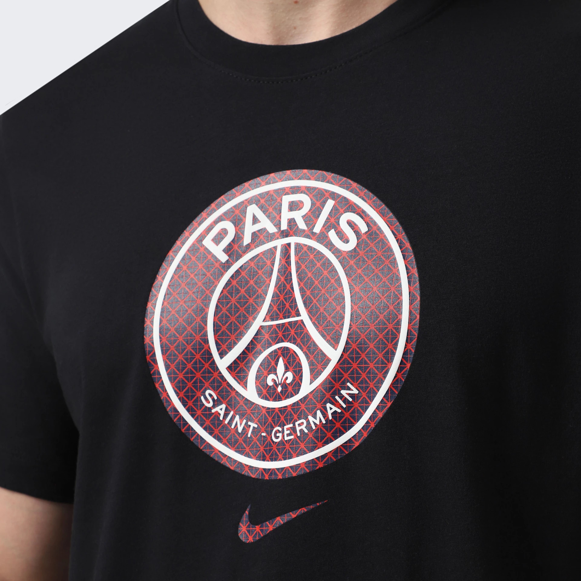 Футболка чоловіча Nike Psg Crest Black HQ8328-010