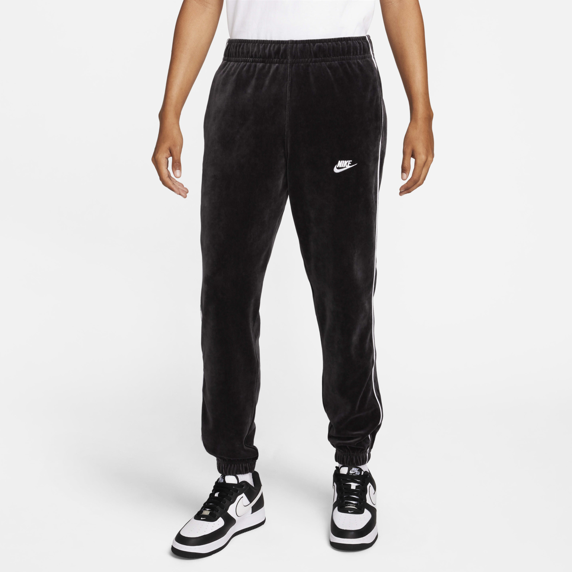 Штани чоловічі Nike Club Velour Track Pant Black FB8234-010