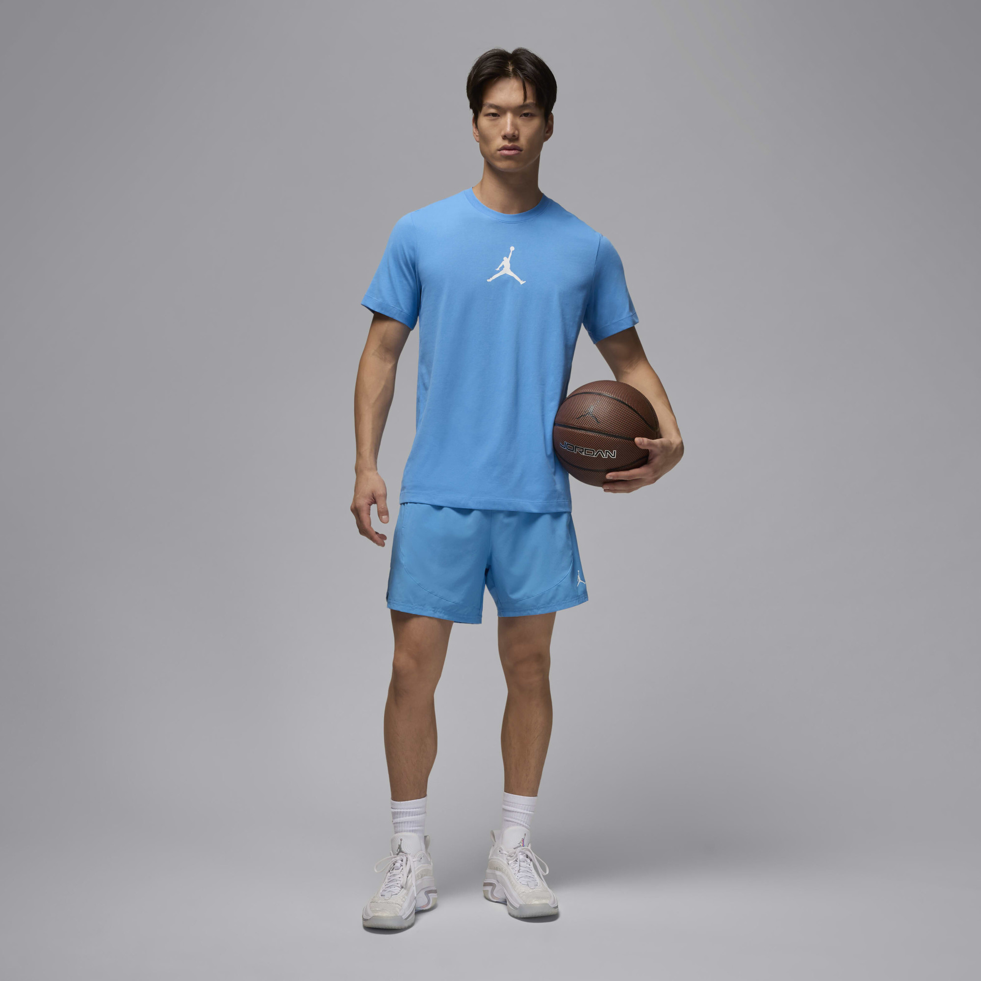 Футболка чоловіча Air Jordan Air Jumpman Ss Crew Blue CW5190-469
