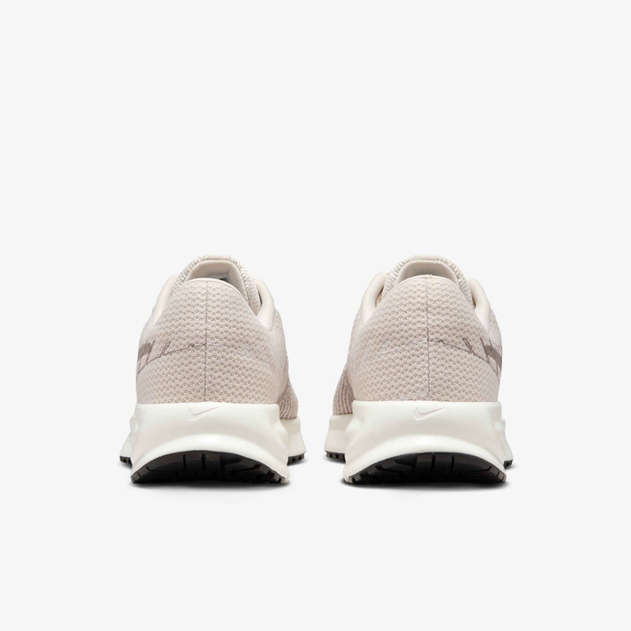 Кросівки W NIKE RUN DEFY HM9593-100 Nike 5 (35,5) Кремовий HM9593-100