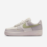 Кросівки Nike W AIR FORCE 1 07 IB3881-001