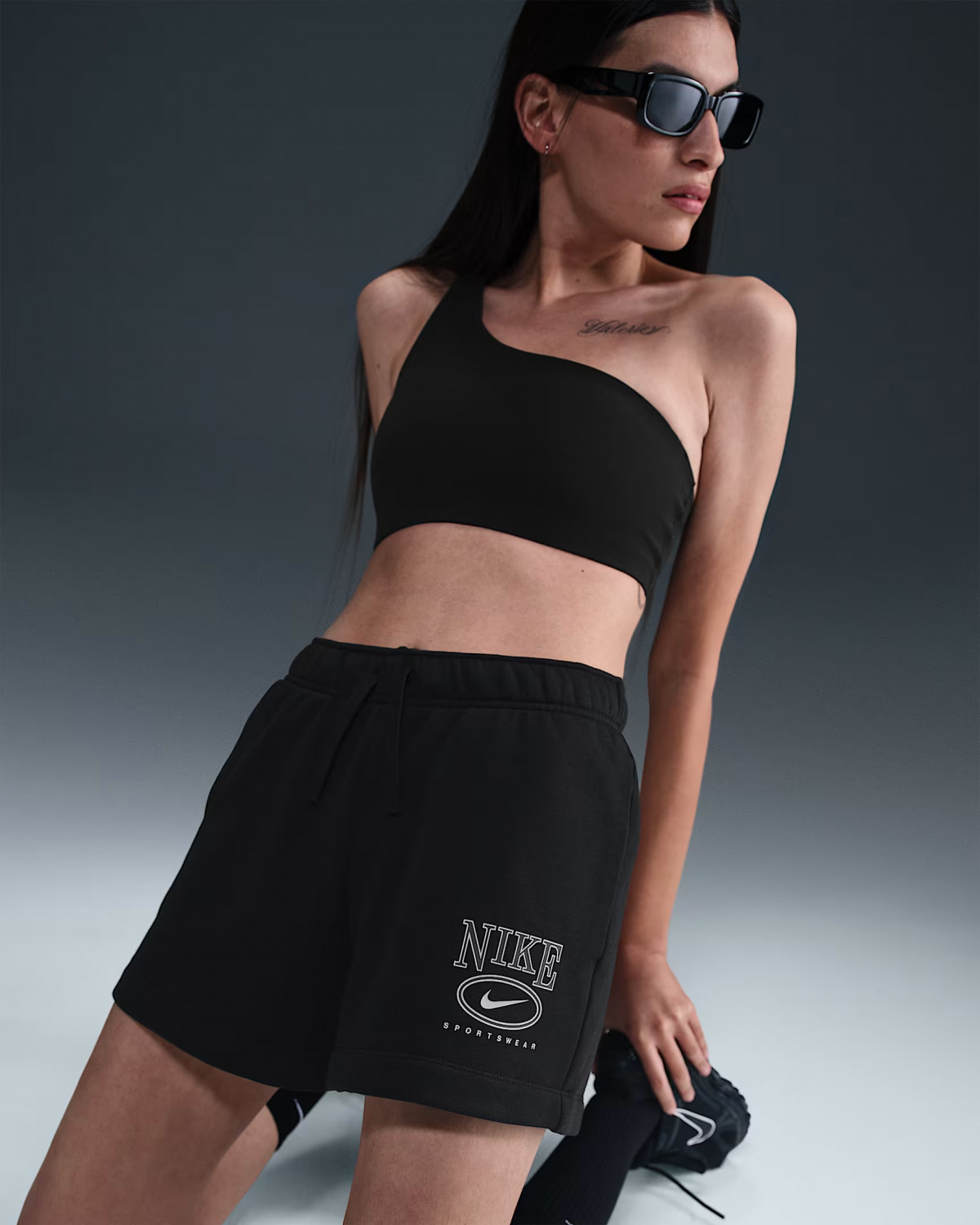 Шорти Nike W NSW CLUB FLC FT MR 4" GX SHT HJ1282-010
