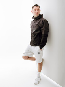 Вітровка HELLY HANSEN AMAZE JACKET 64057-990