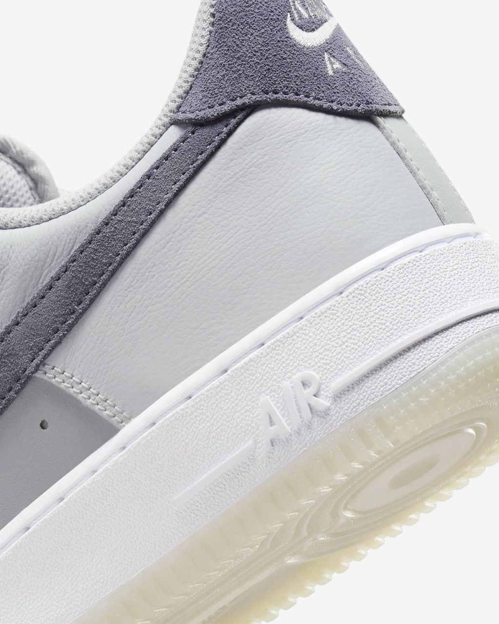 Кросівки Nike Air Force 1 07 LX Pure FJ4170-001