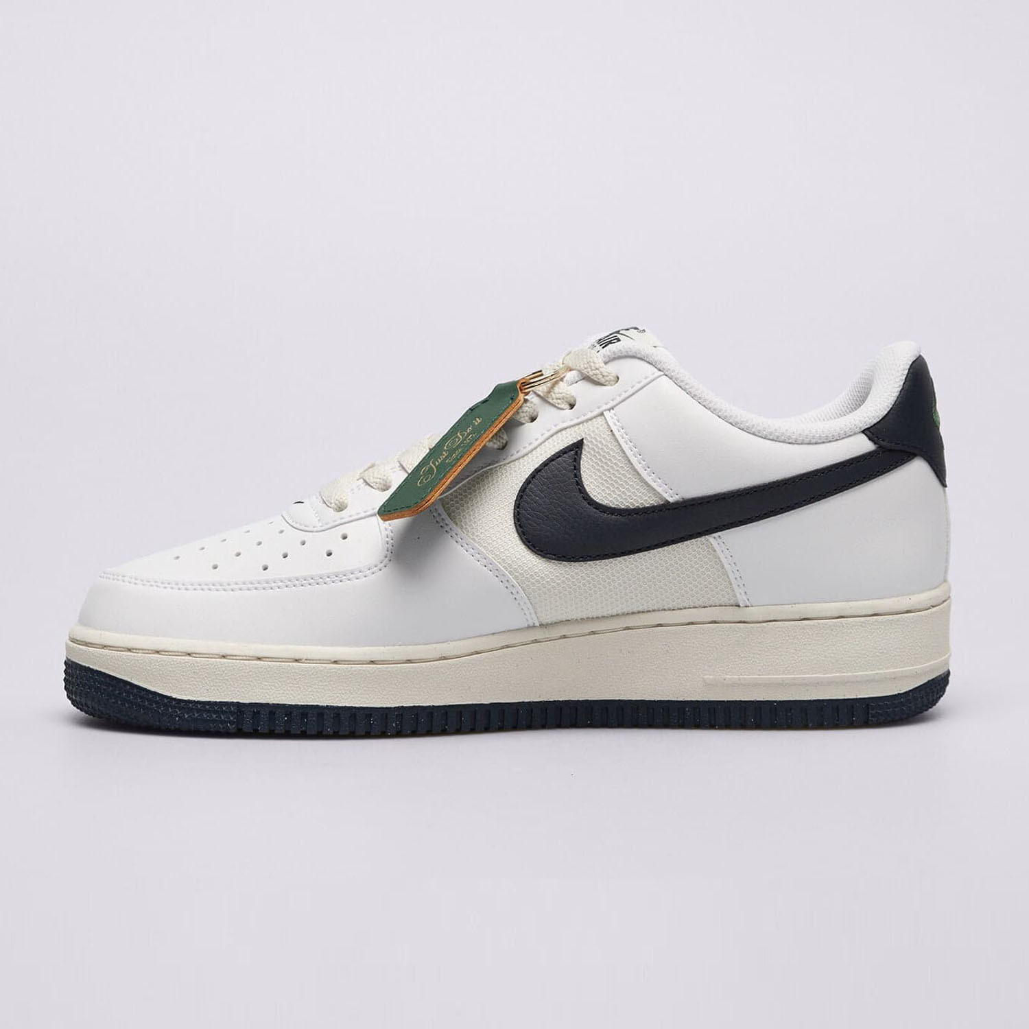Кросівки Nike Air Force 1 07 HF4298-100