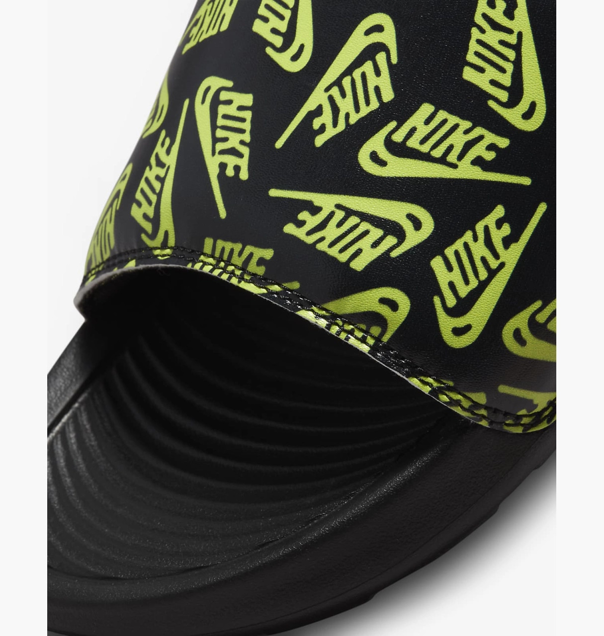 Шльопанці Nike VICTORI ONE SLIDE PRINT CN9678-010