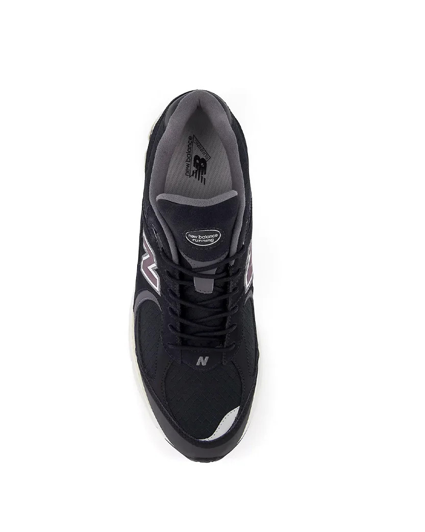 Кросівки new balance 2002r gore-tex M2002RXT