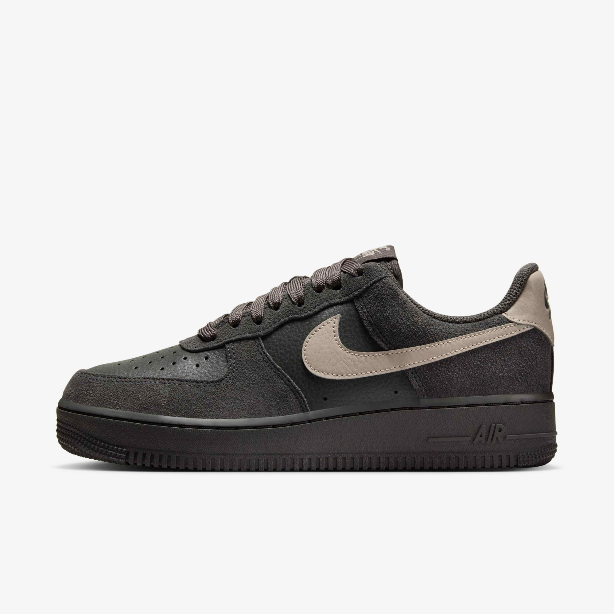 Кросівки Nike W AIR FORCE 1 LO II7650-200