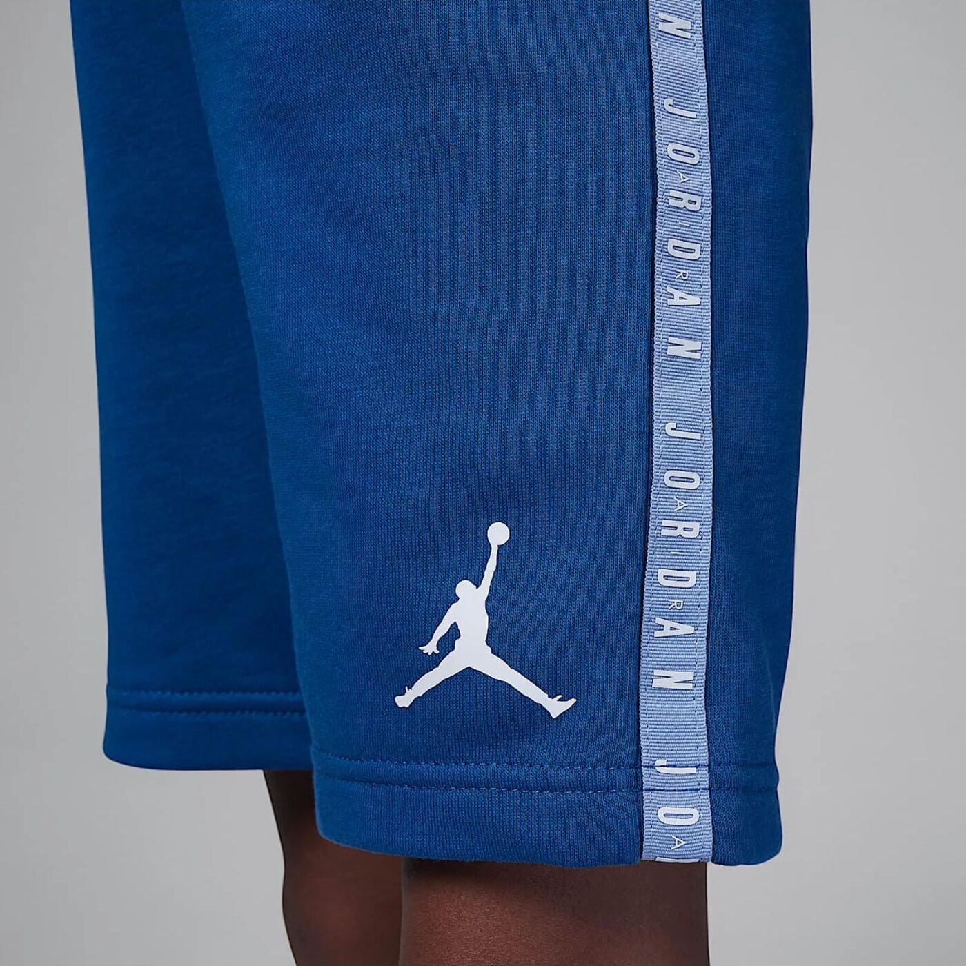 Костюм спортивний дитячий Air Jordan Jumpman Blocked Taping Jr Blue/Light Blue 85D001-U1R