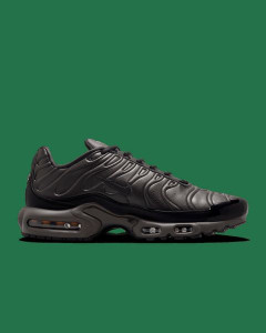 Кросівки чоловічі Nike Air Max Plus Paris Lifestyle Shoe Black HJ4519-200