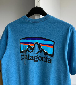 Футболка Patagonia Men's Line Logo Ridge Pocket Responsibili-Tee 38511 APBL