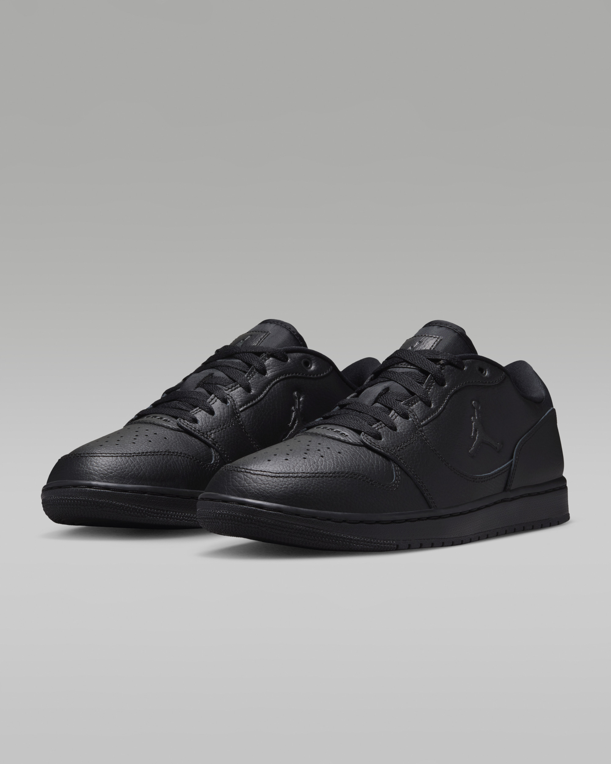 Кросівки Jordan COURT CONNECT LOW IQ5698-006